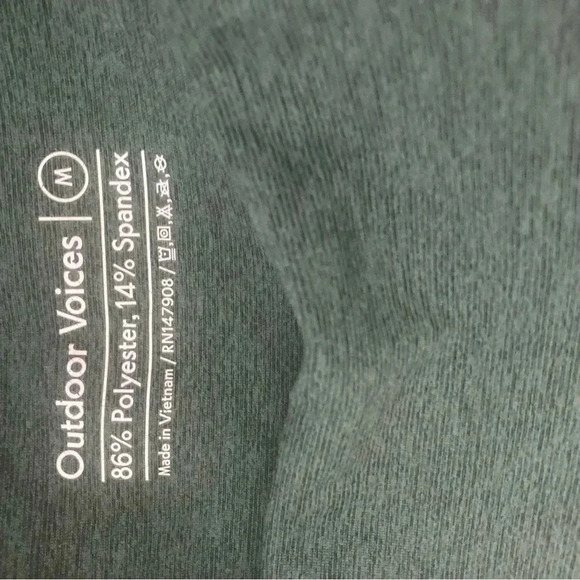 Outdoor Voices green leggings - Picture 2 of 5